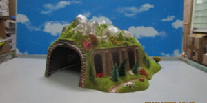Busch 3032 HO 1:87 Mountain Tunnel with Retaining Walls and Climbing Steps