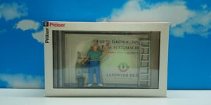 Preiser 45126 G 1:22,5 Worker on Ladder, Putting Up Poster