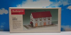 Auhagen 12104 HO 1:87 Country House 150 x 75 x 110 mm