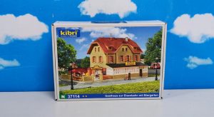 Kibri 37114 N 1:160 Railway Inn with Beer Garden 133 x 95 x 75 mm