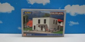 Kibri 38339 HO 1:87 2-Story Cube House Lina with Terrace - Polyplate Kit 120 x 152 x 74 mm
