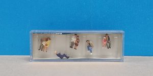 Preiser 10384 HO 1:87 Seated Passengers (8)