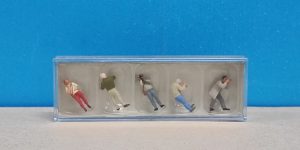 Preiser 10531 HO 1:87 Trainspotters (5)