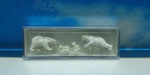 Preiser 20384 HO 1:87 Polar Bears (2 Big, 2 Small)