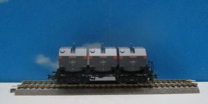 PIKO 54451 HO 1:87 Silo Wagon Three Chemical Containers "VEB Chem. Werke Buna, Schkopau" Ook DR Ep III 135mm