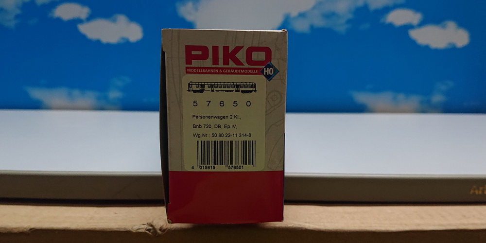 PIKO 57650 HO 1:87 Passenger Car Silver 2nd Class BNB720 DB Ep IV 303mm - Image 2