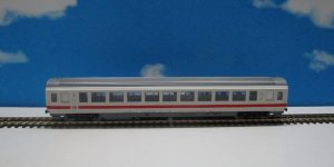 PIKO 57606 HO 1:87 IC Passenger Coach 1st Class AVMZ 111.2 DB AG V 268mm