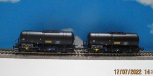PIKO 58264 HO 1:87 Tank Car 406Ra Zaes PKP Ep V 142mm x 2pcs