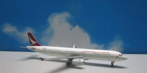 1:400 JC Wings BBOX4007 A321-231 Cathay Dragon B-HTF
