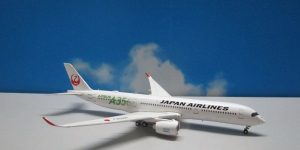 1:400 JC Wings EW4359003 A350-900XWB JAL Japan Airlines Green JA03XJ