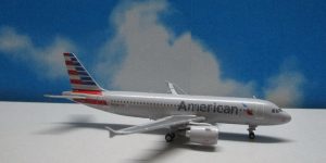 1:400 Gemini Jets GJAAL1583 A320-214 American Airlines N117UW