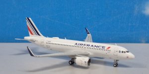 1:400 Gemini Jets GJAFR2179 A320-200 Air France F-HEPF