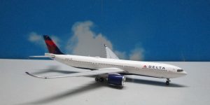 1:400 Gemini Jets GJDAL2096 A330-900neo Delta N407DX