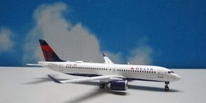 1:400 Gemini Jets GJDAL2100 A220-300 Delta N305DU