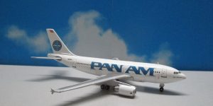 1:400 Gemini Jets GJPAA1306 A310-300 Pan Am 'Clipper Golden Light' N823PA