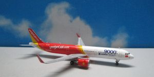 1:400 Gemini Jets GJVJC1446 A321 Vietjet Air 9000th Airbus Aircraft VN-A651