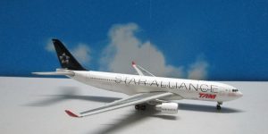 1:400 JC Wings JC4238 A330-200 TAM Star Alliance PT-MVM