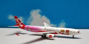 1:400 Phoenix PH04234 A330-300 Air Asia Lotte World HX-XTD