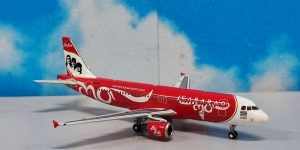 1:400 Phoenix PH10512 A320-200 Air Asia Carabao HS-ABJ