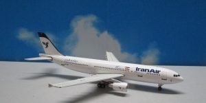 1:400 Phoenix PH11017 A300-600R Iran Air EP-IBB