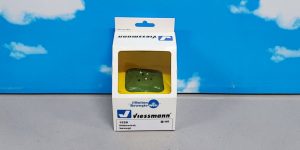 Preiser 1528 HO 1:87 6 Chicken Looking For Grain & 2 Fighting Cocks