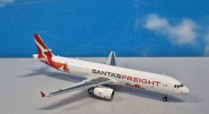 1:400 JC Wings XX40613 A321P2F Qantas Freight 'Santa'S Freight' VH-XF4