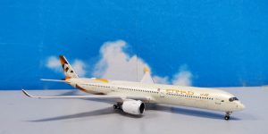 1:400 JC Wings XX4187 A350-1000 Etihad Airways A6-XWA
