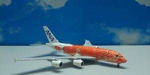 1:400 JC Wings EW4388008 A380-800 ANA Flying Honu - Ka La Livery JA383A