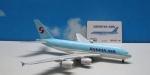1:400 JC Wings EW4388015 A380-800 Korean Air HL7622