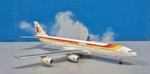 1:400 Hogan HG9086 A340-300 Iberia L.E. 500 Pcs with Stand EC-GUP