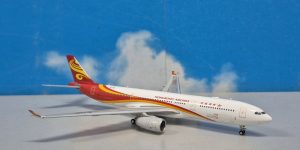 1:400 JC Wings XX4715 A330-300 Hong Kong Airlines B-LNP